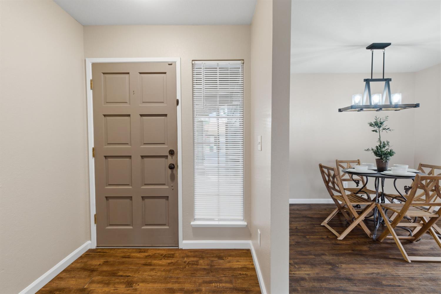 1521 January Dr, Modesto, CA 95358