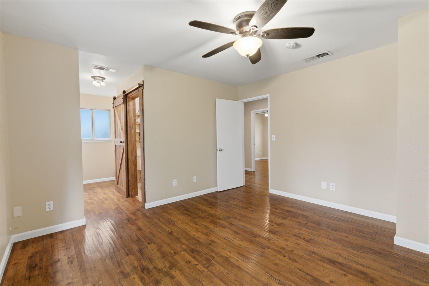 1521 January Dr, Modesto, CA 95358