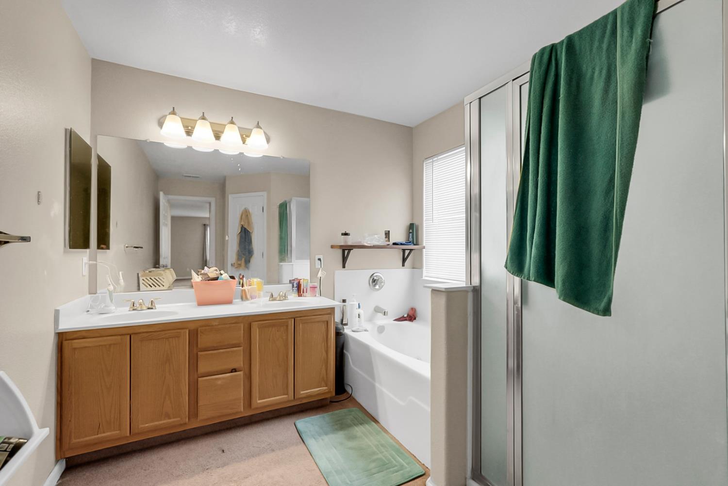 748 Heron Dr, Los Banos, CA 93635