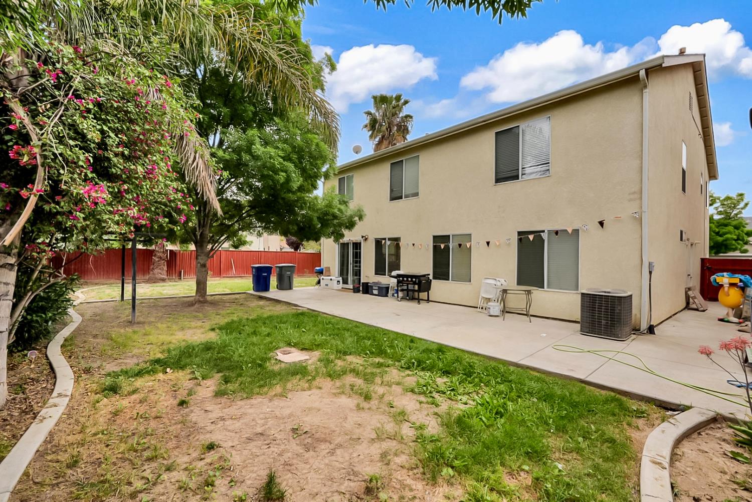 748 Heron Dr, Los Banos, CA 93635