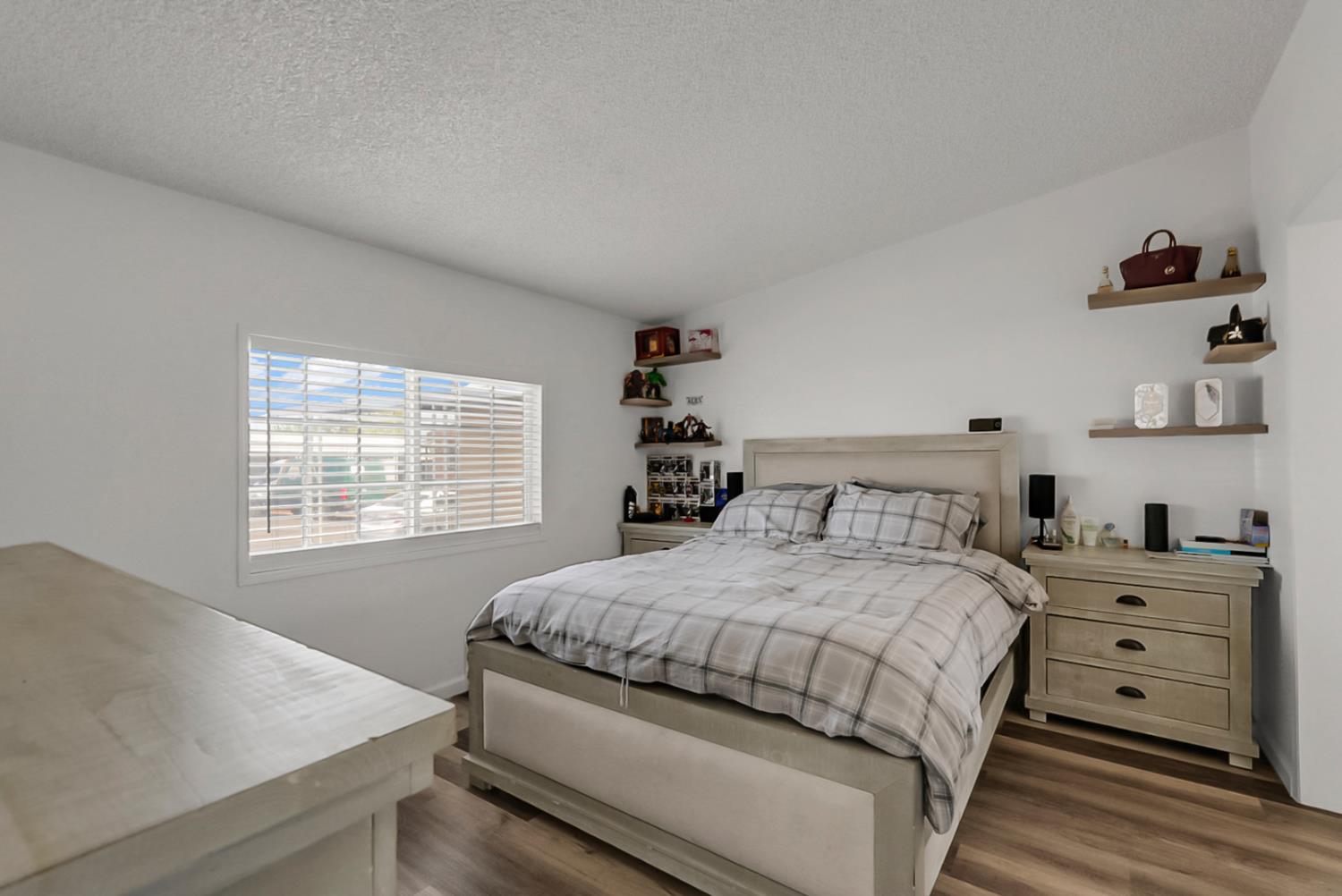 4812 Esmar Rd #9, Ceres, CA 95307