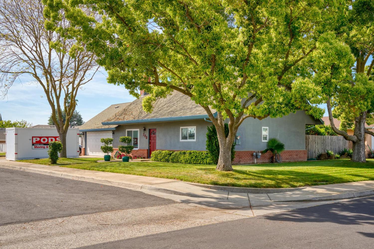 748 Melva Ave, Oakdale, CA 95361