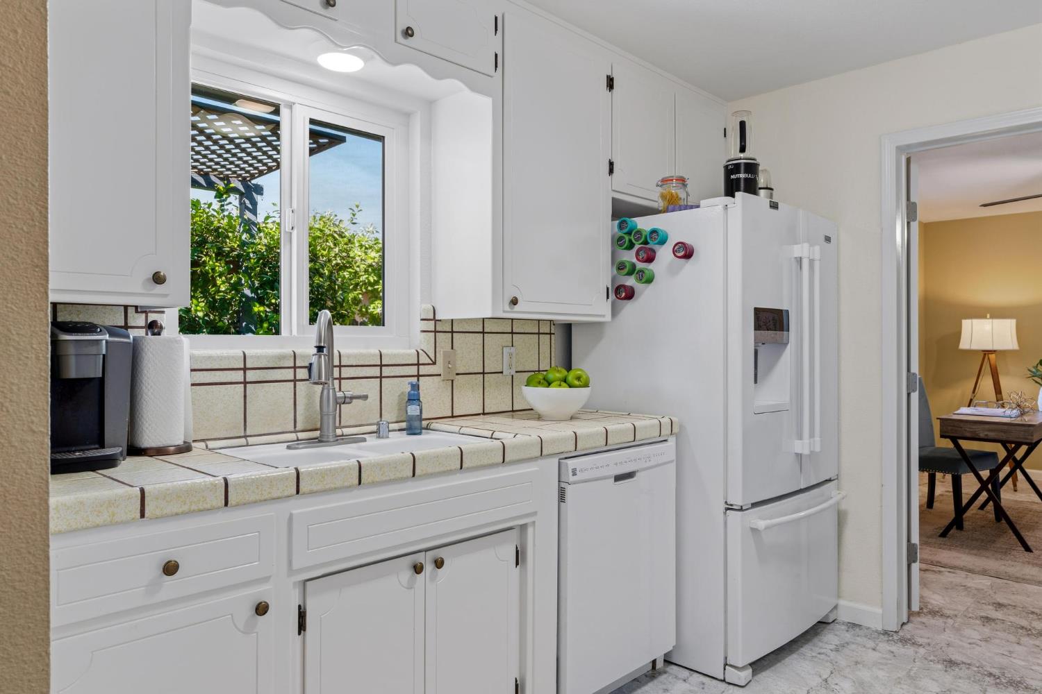 748 Melva Ave, Oakdale, CA 95361