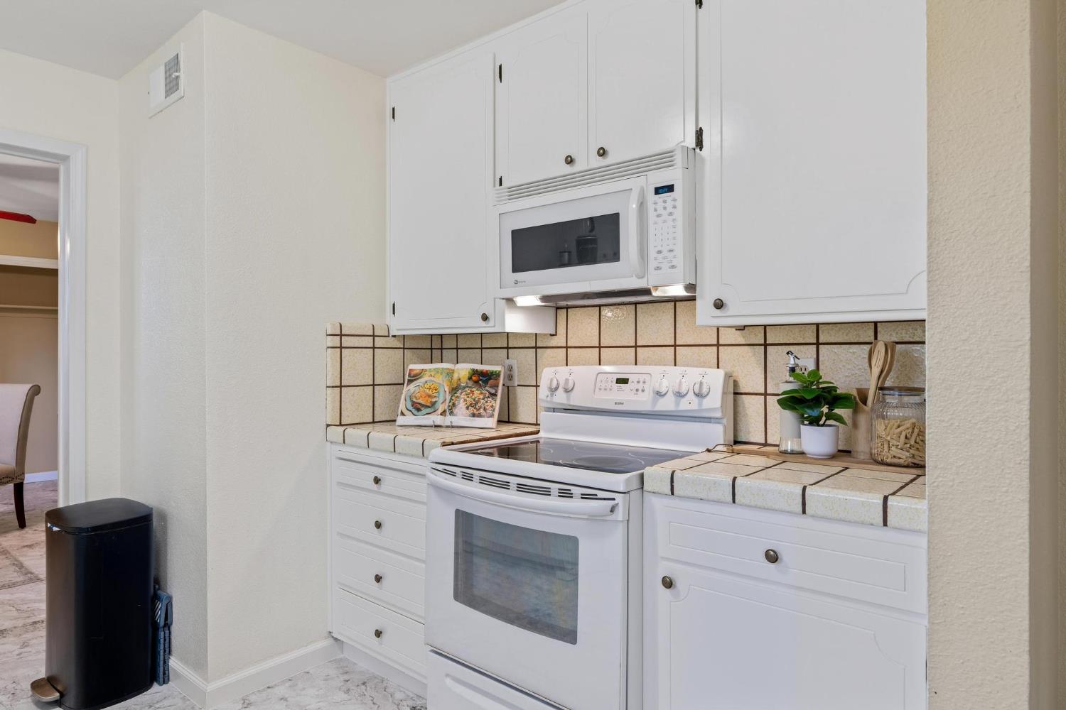 748 Melva Ave, Oakdale, CA 95361