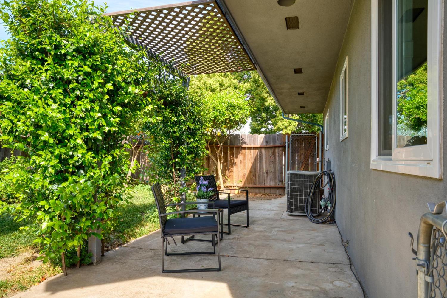 748 Melva Ave, Oakdale, CA 95361