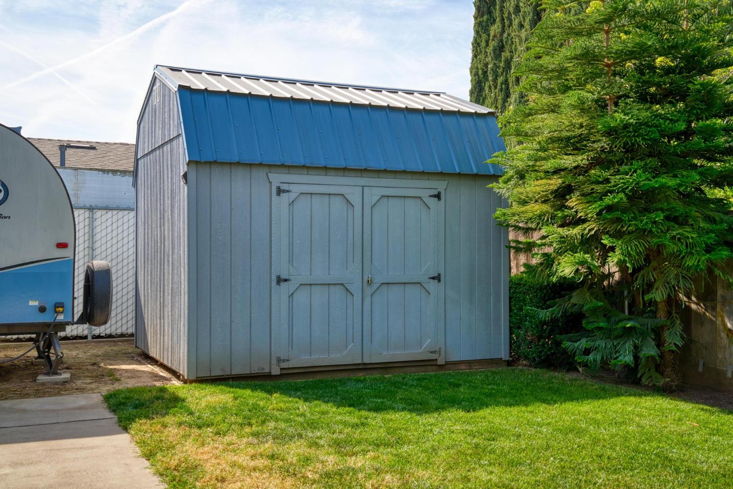 748 Melva Ave, Oakdale, CA 95361