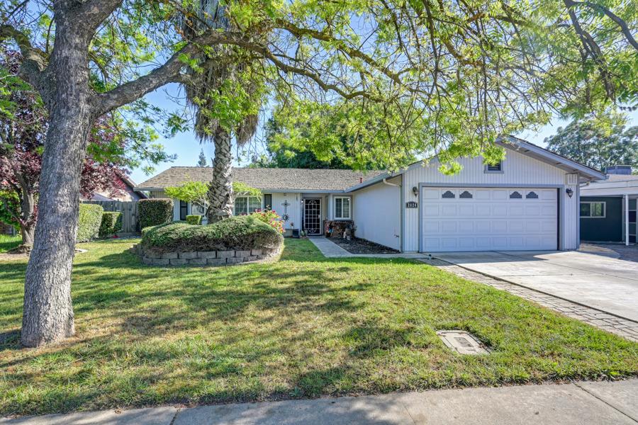 2624 Woodland Ave, Modesto, CA 95358