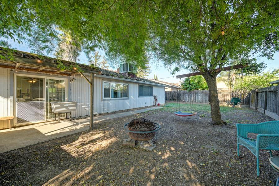 2624 Woodland Ave, Modesto, CA 95358