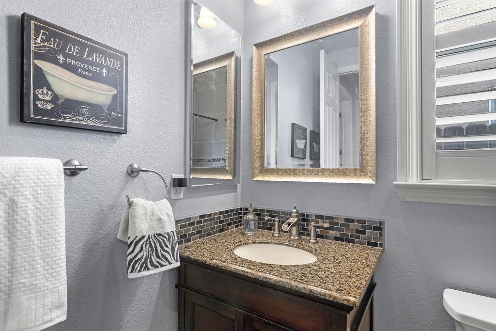 2104 Huxley Way, Modesto, CA 95356