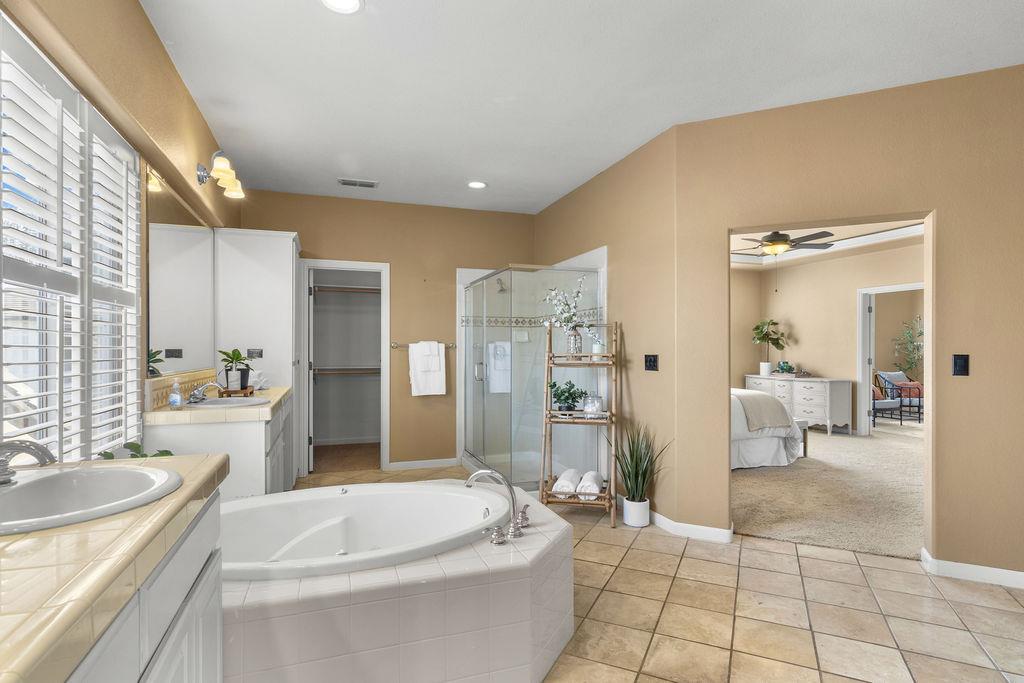 2104 Huxley Way, Modesto, CA 95356