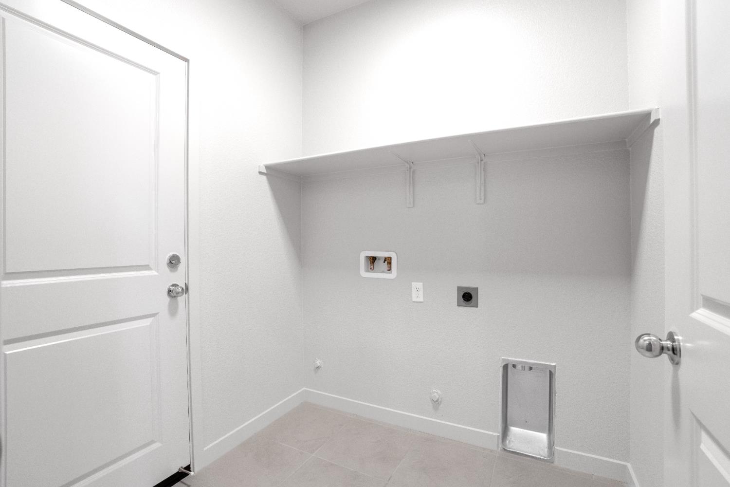 4735 Ariel St, Keyes, CA 95328