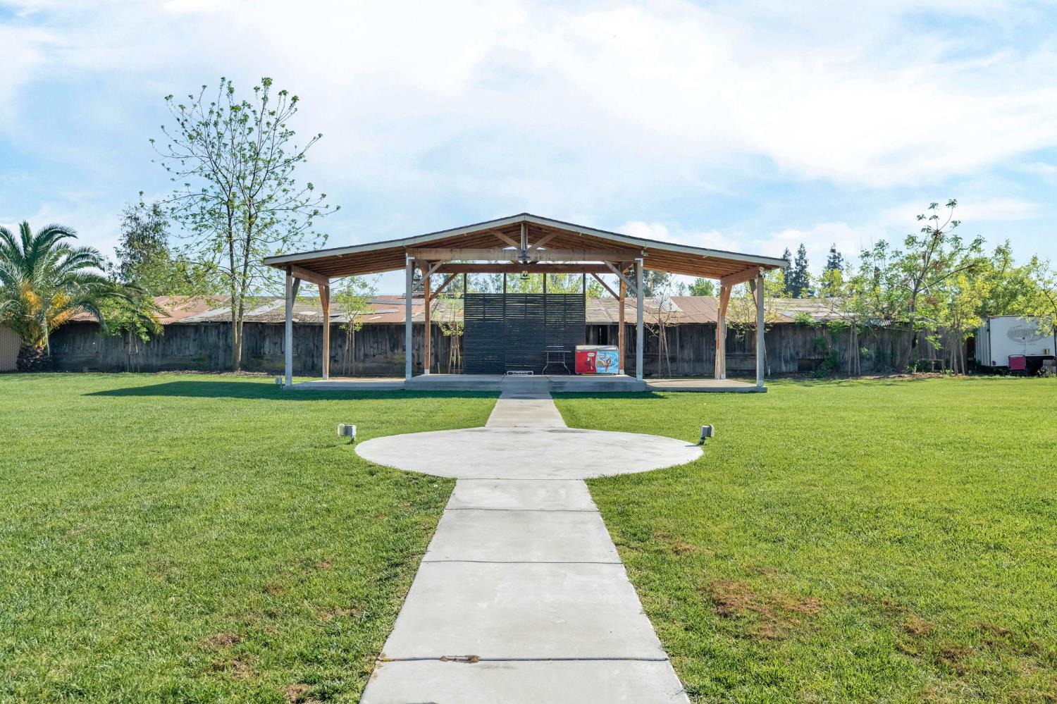 24110 Avenue 14, Madera, CA 93637