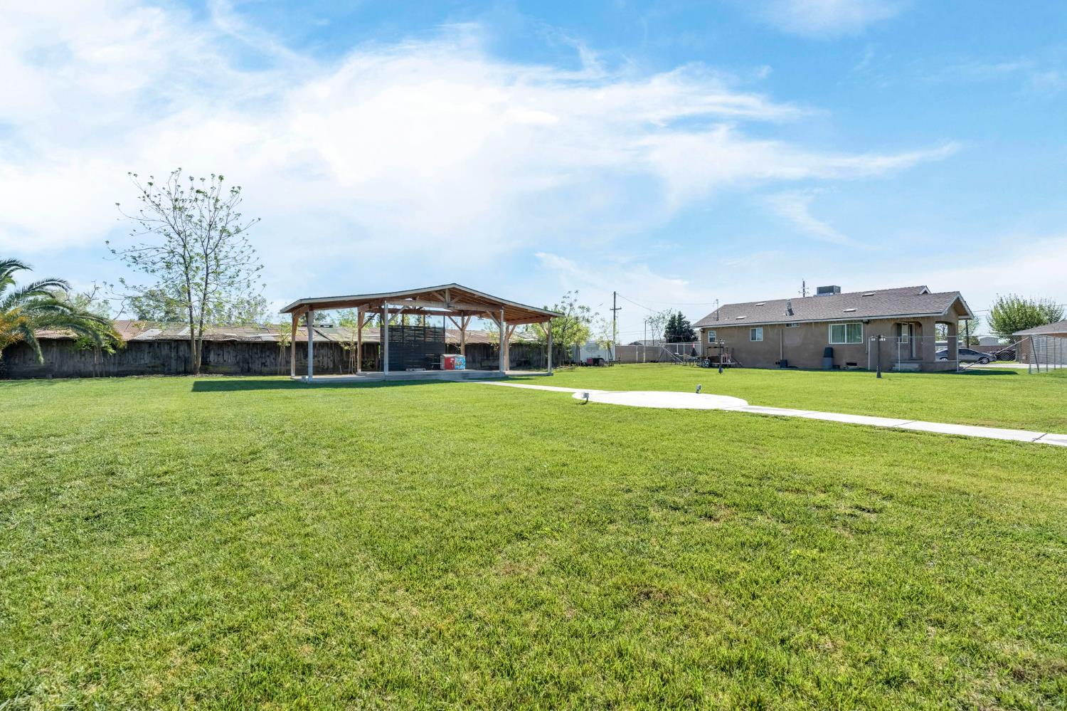 24110 Avenue 14, Madera, CA 93637