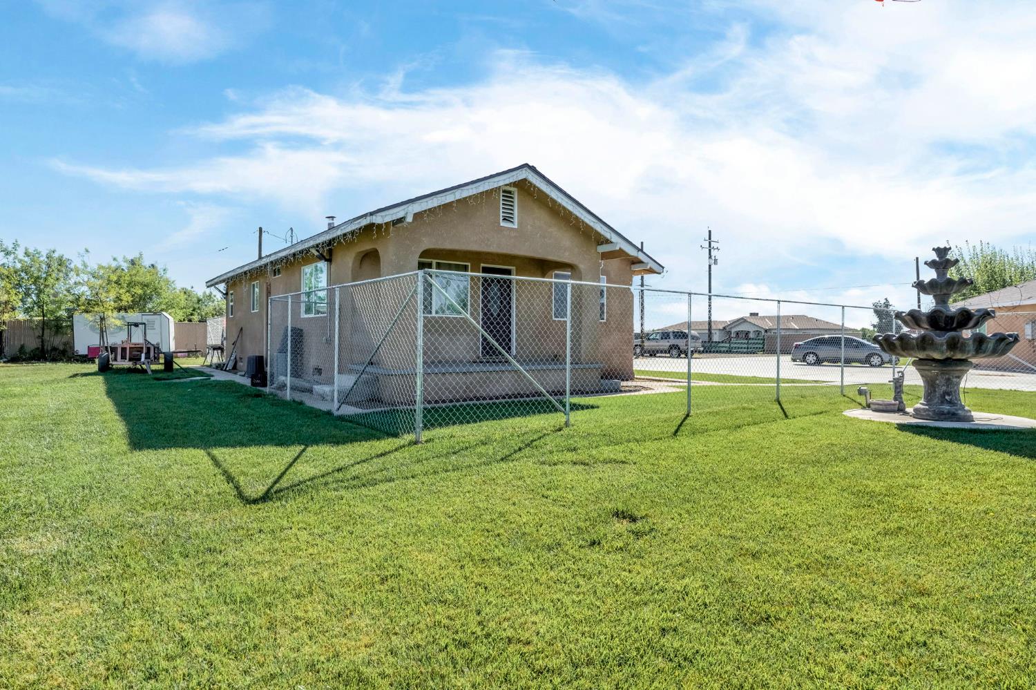 24110 Avenue 14, Madera, CA 93637