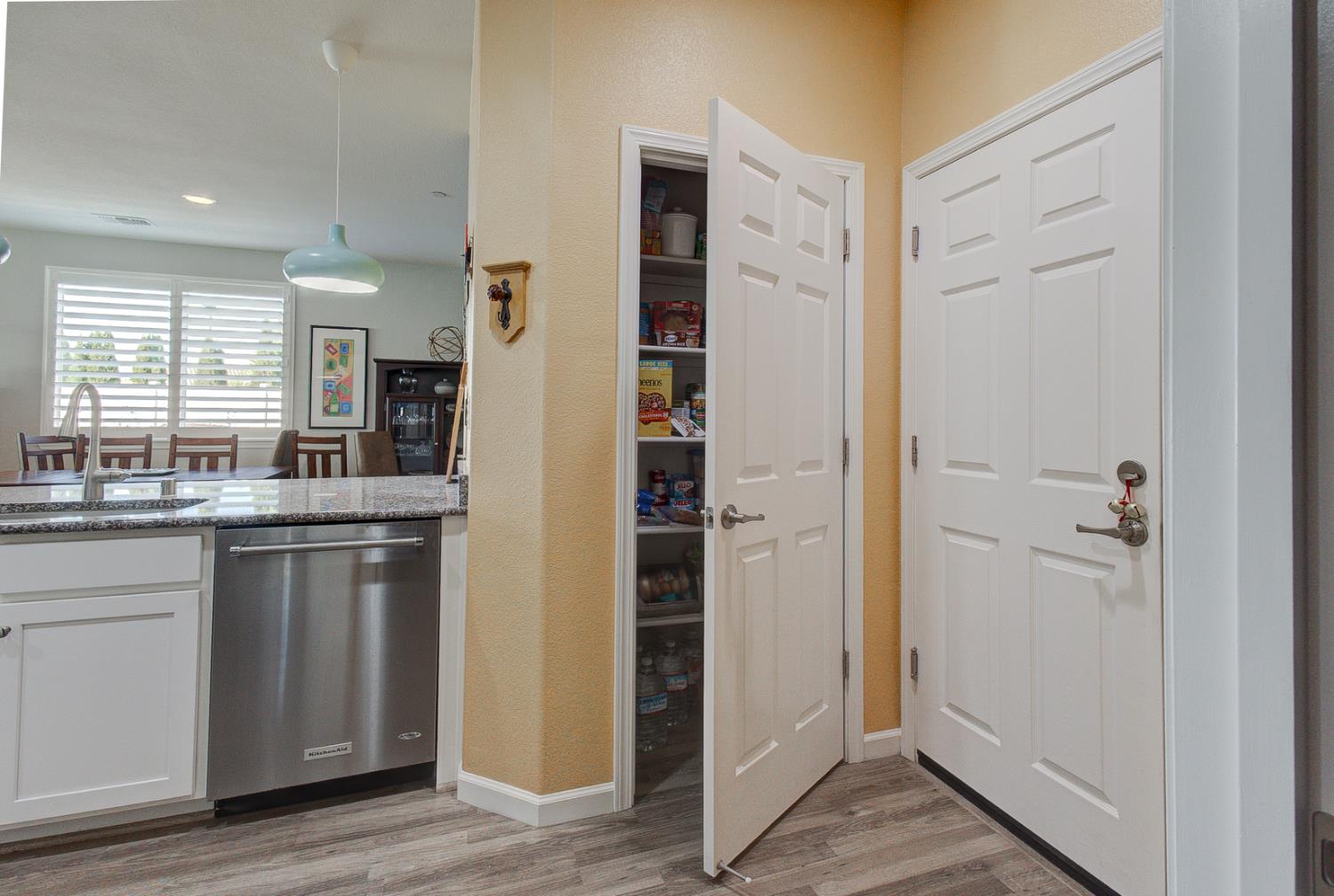 1635 Arbor Brook Dr, Manteca, CA 95336