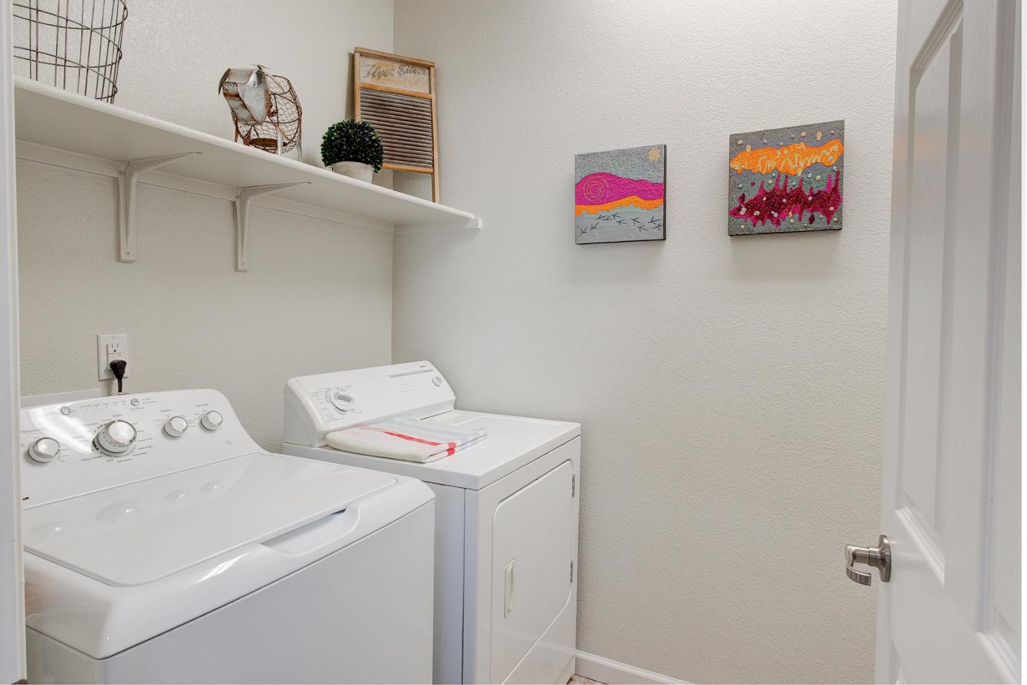 1635 Arbor Brook Dr, Manteca, CA 95336