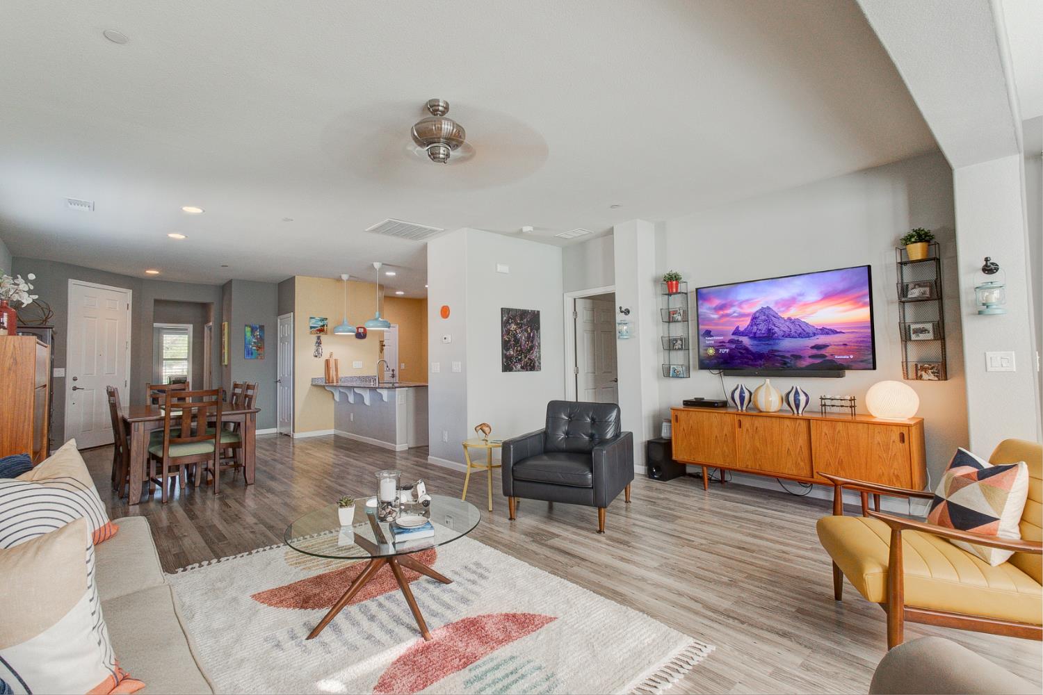 1635 Arbor Brook Dr, Manteca, CA 95336