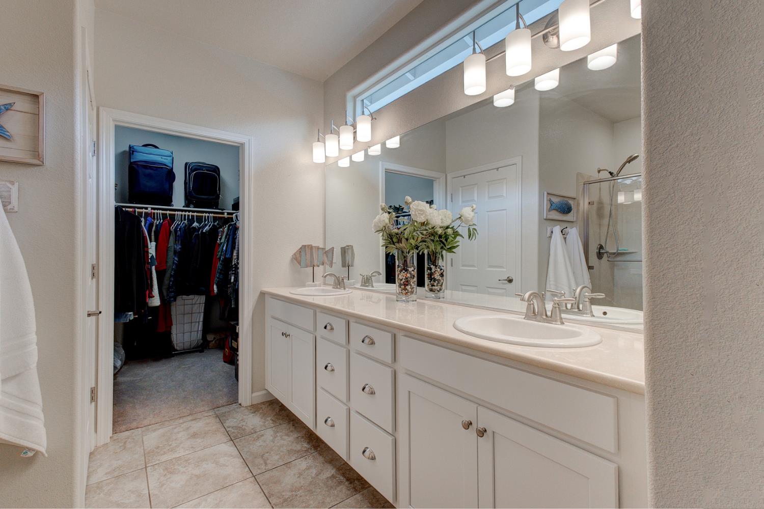 1635 Arbor Brook Dr, Manteca, CA 95336