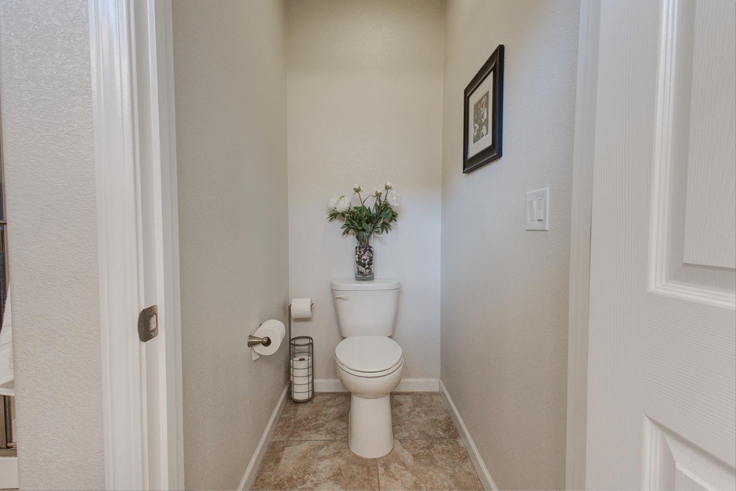 1635 Arbor Brook Dr, Manteca, CA 95336