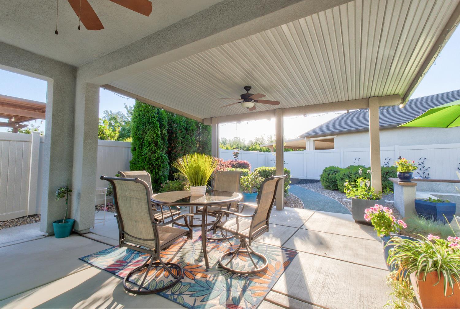 1635 Arbor Brook Dr, Manteca, CA 95336