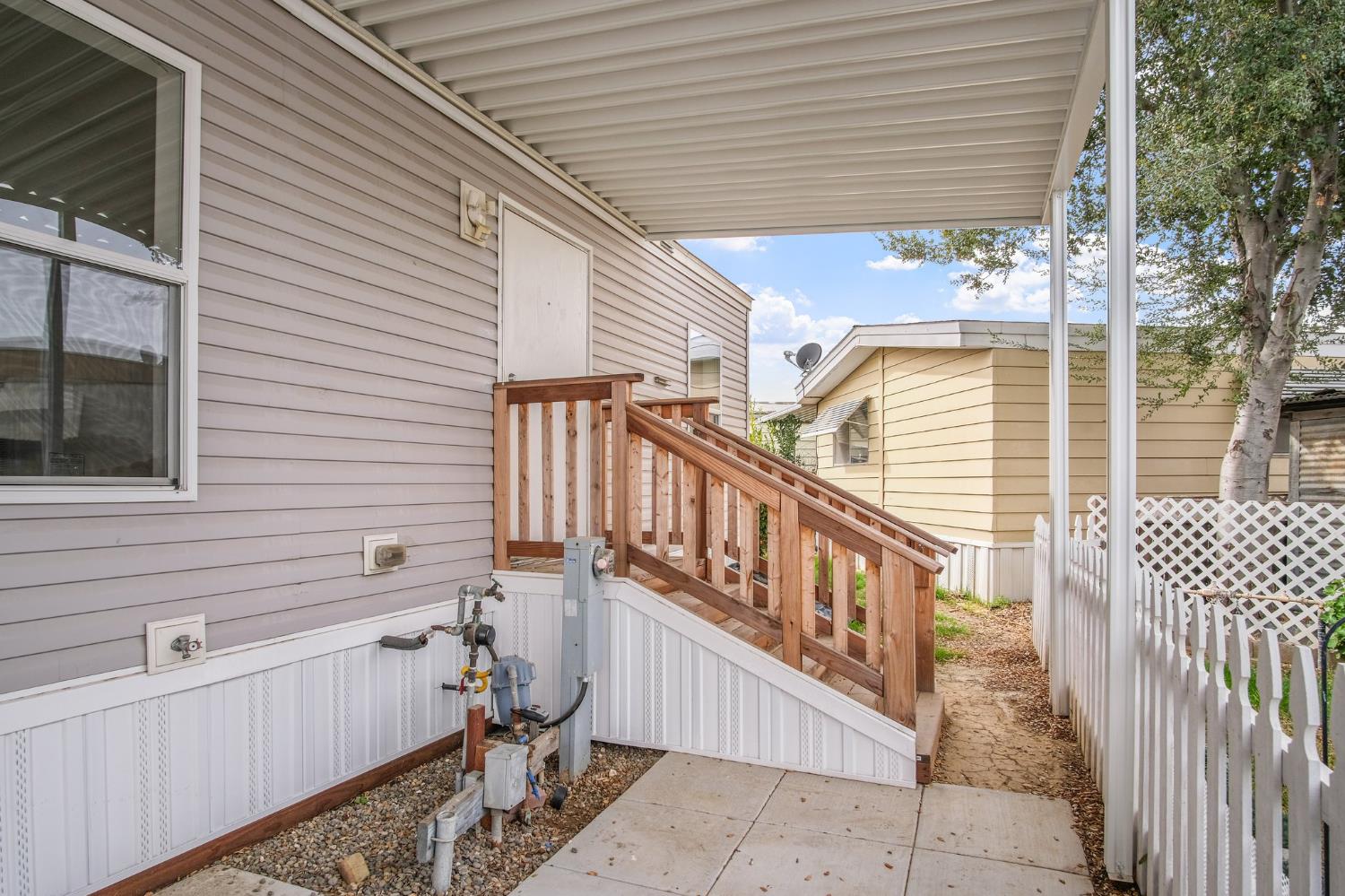 1400 Meredith Ave #81, Gustine, CA 95322