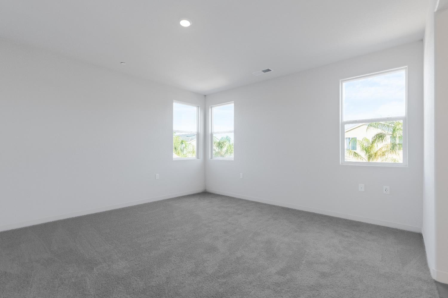 4741 Ariel St, Keyes, CA 95328