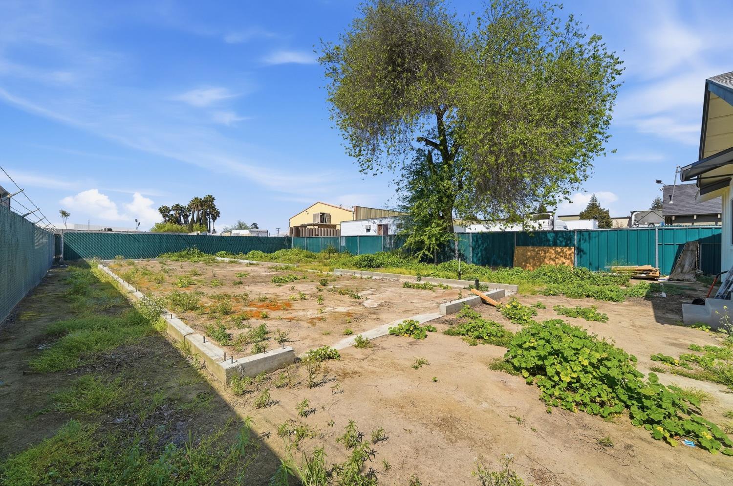 613 Beard Ave, Modesto, CA 95354