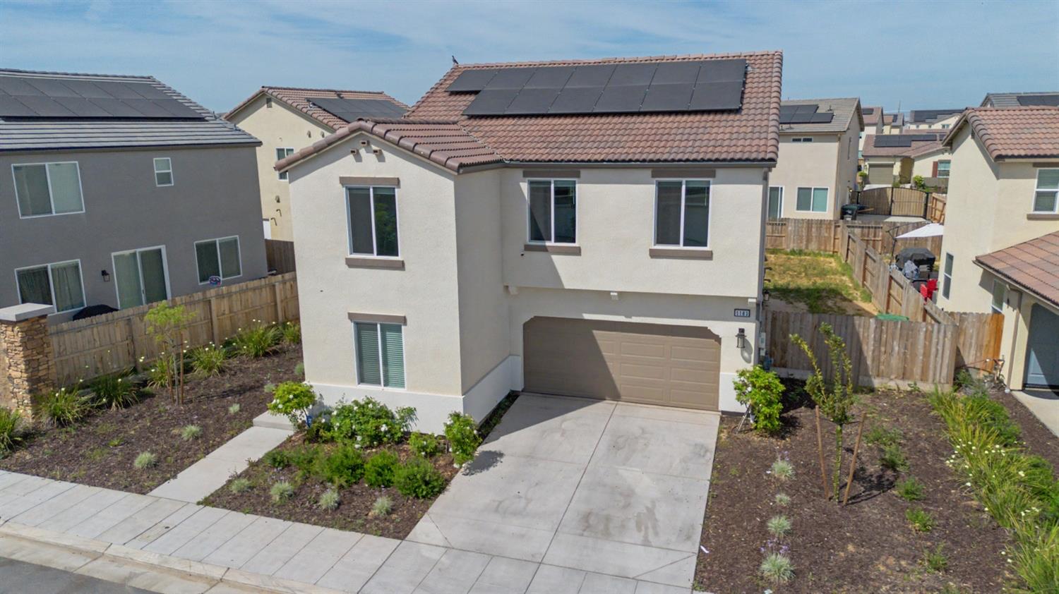 1183 Ponderosa Way, Madera, CA 93636