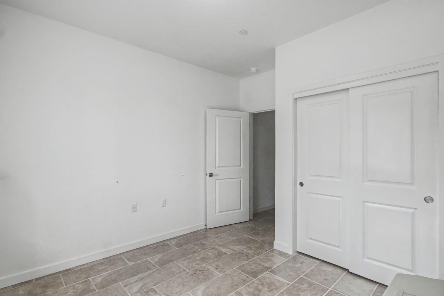 1183 Ponderosa Way, Madera, CA 93636