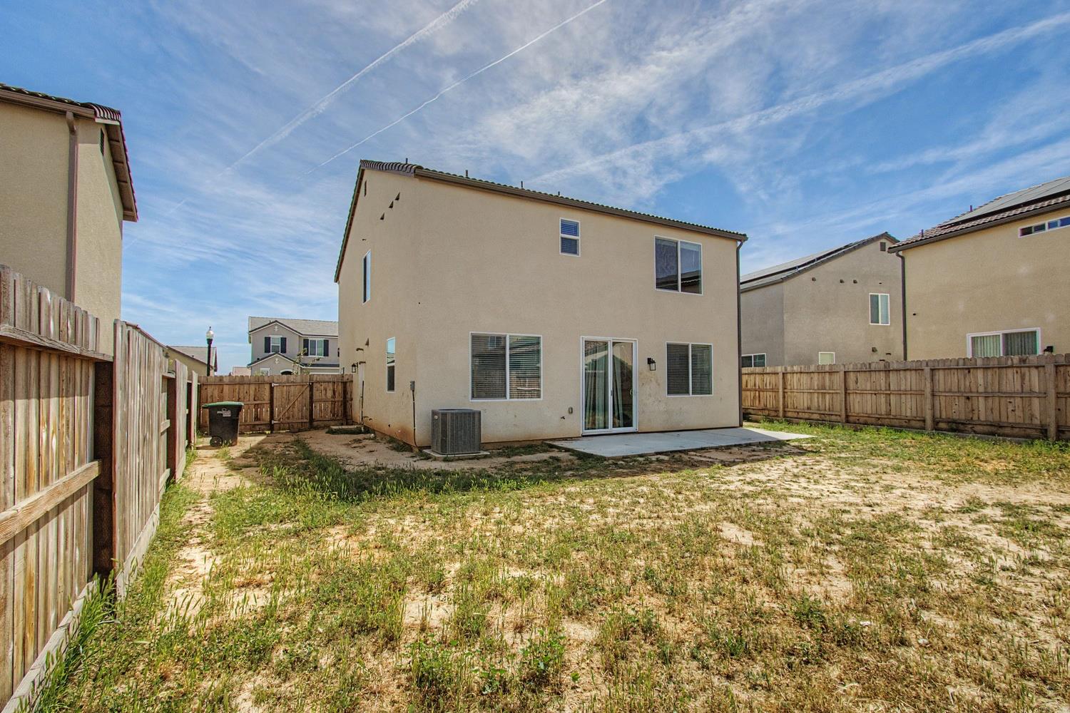 1183 Ponderosa Way, Madera, CA 93636