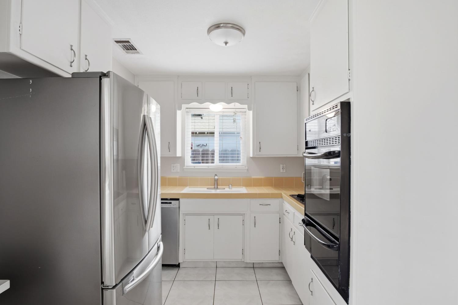 409 Belfast Ave, Modesto, CA 95354