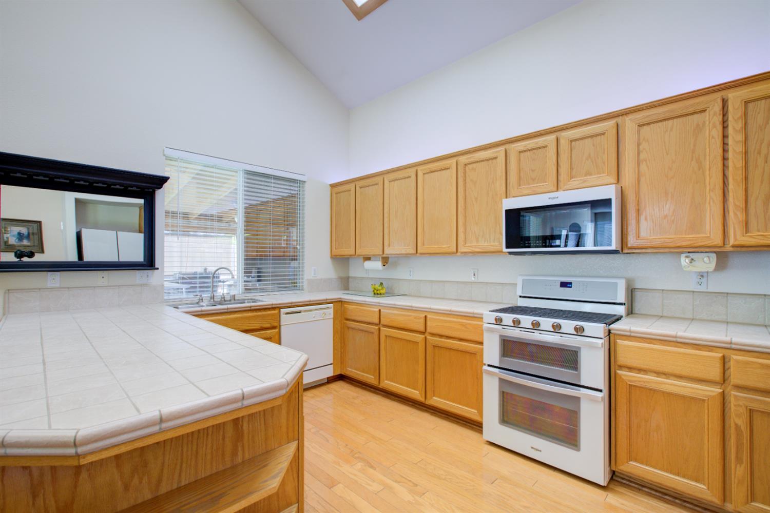 862 Moonbeam Way, Turlock, CA 95382