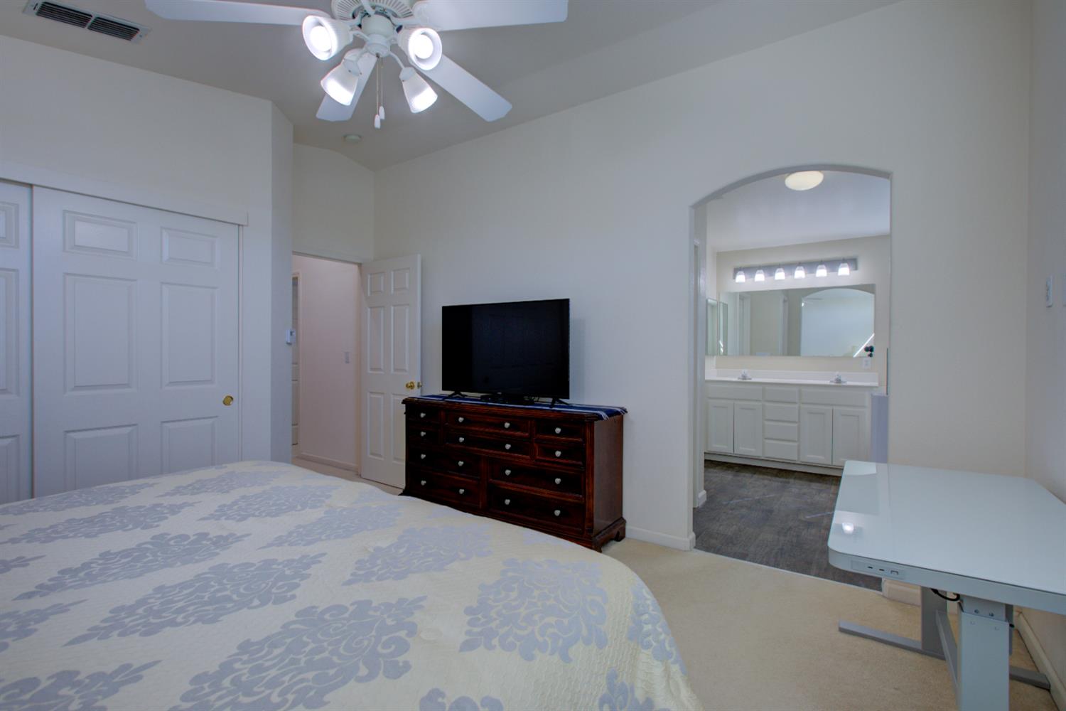 862 Moonbeam Way, Turlock, CA 95382