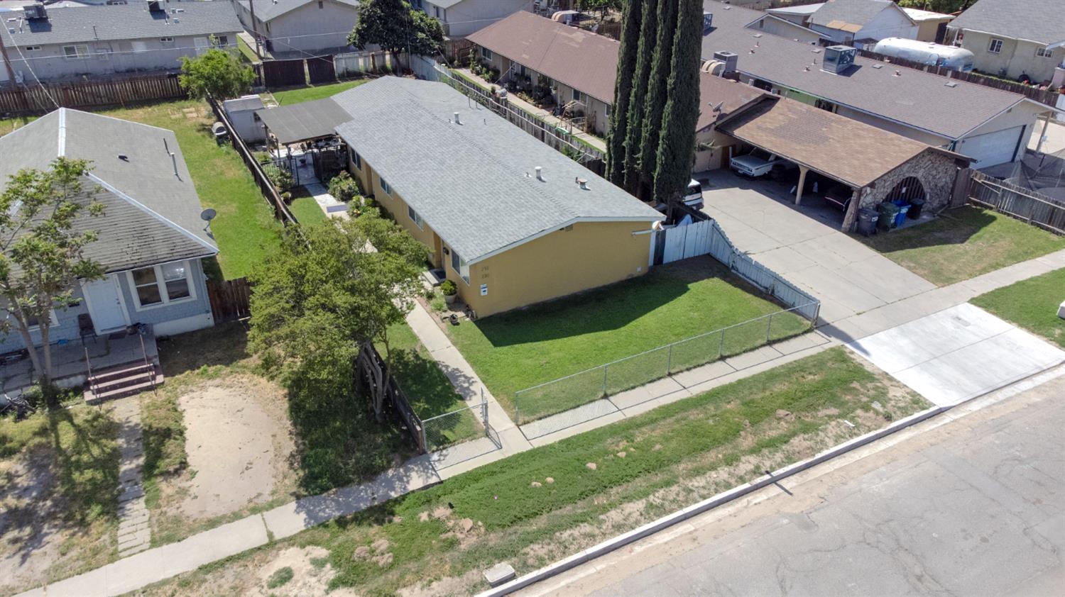 232 230 Angelus St, Turlock, CA 95380