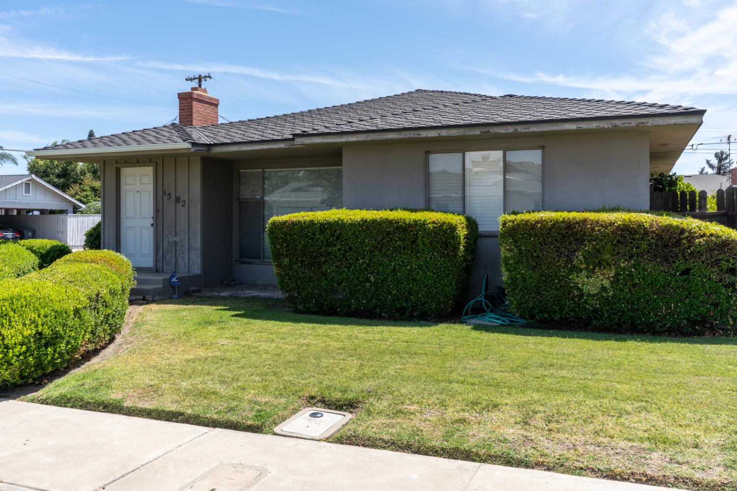 1502 Paradise Lane, Los Banos, CA 93635