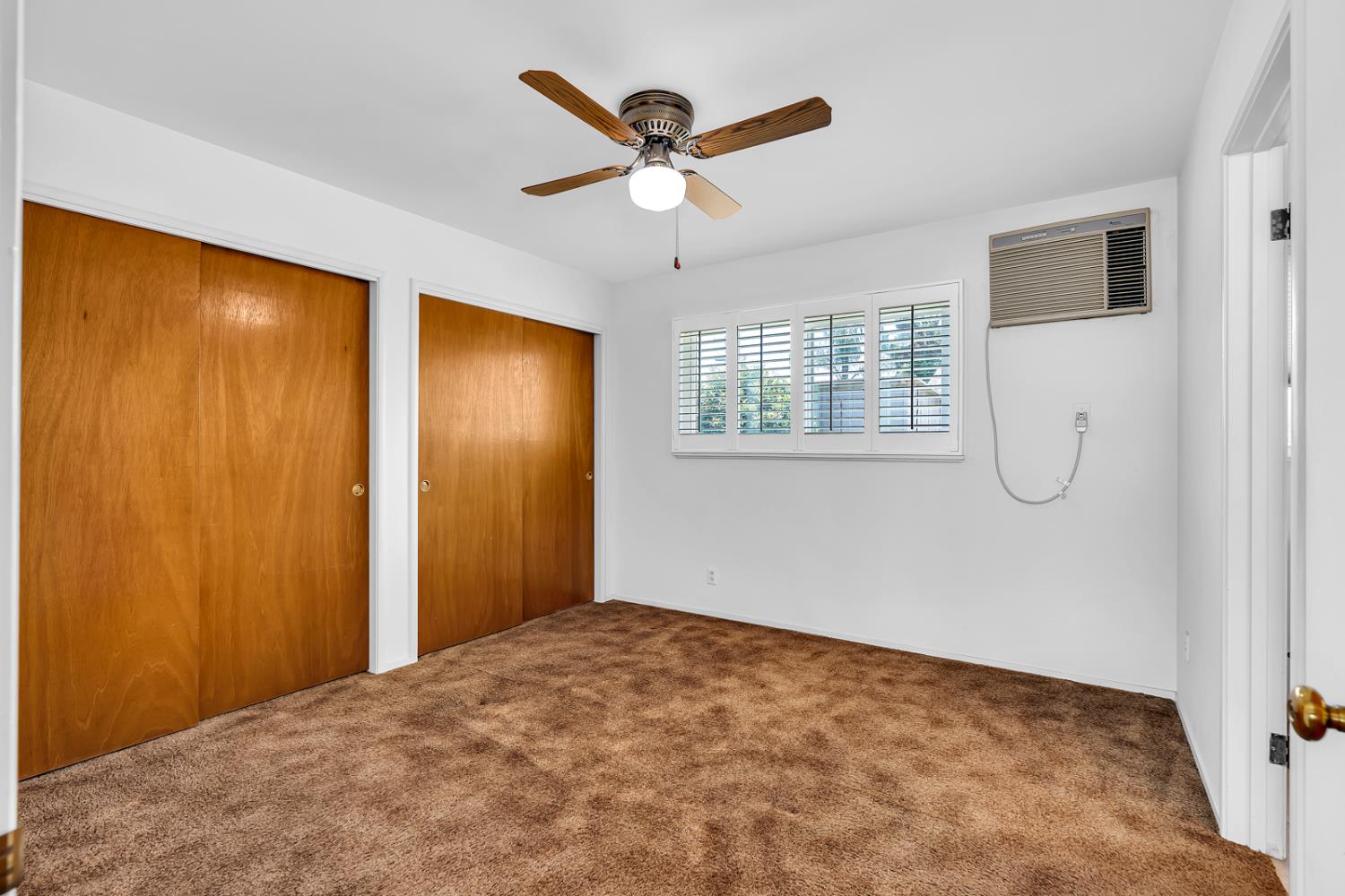 1502 Paradise Lane, Los Banos, CA 93635