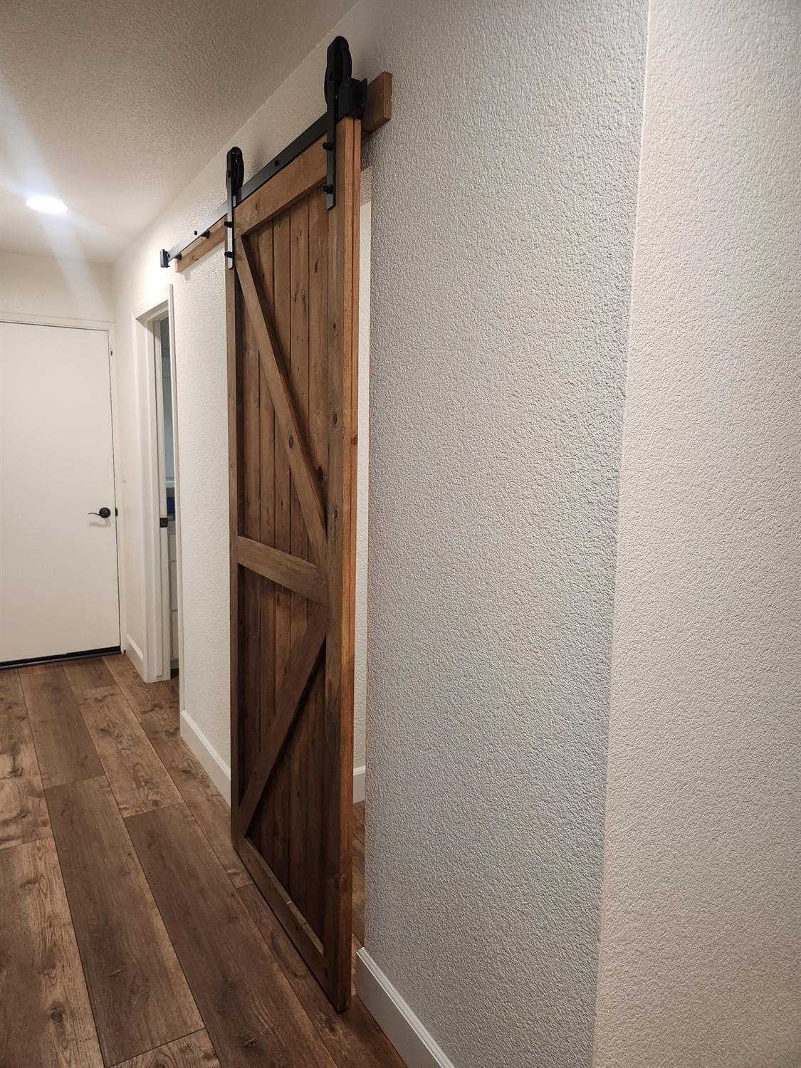 861 River Bluff Ct, Oakdale, CA 95361