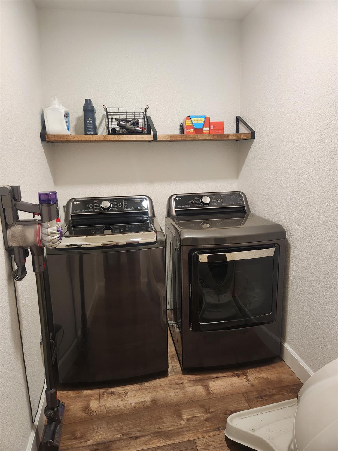 861 River Bluff Ct, Oakdale, CA 95361