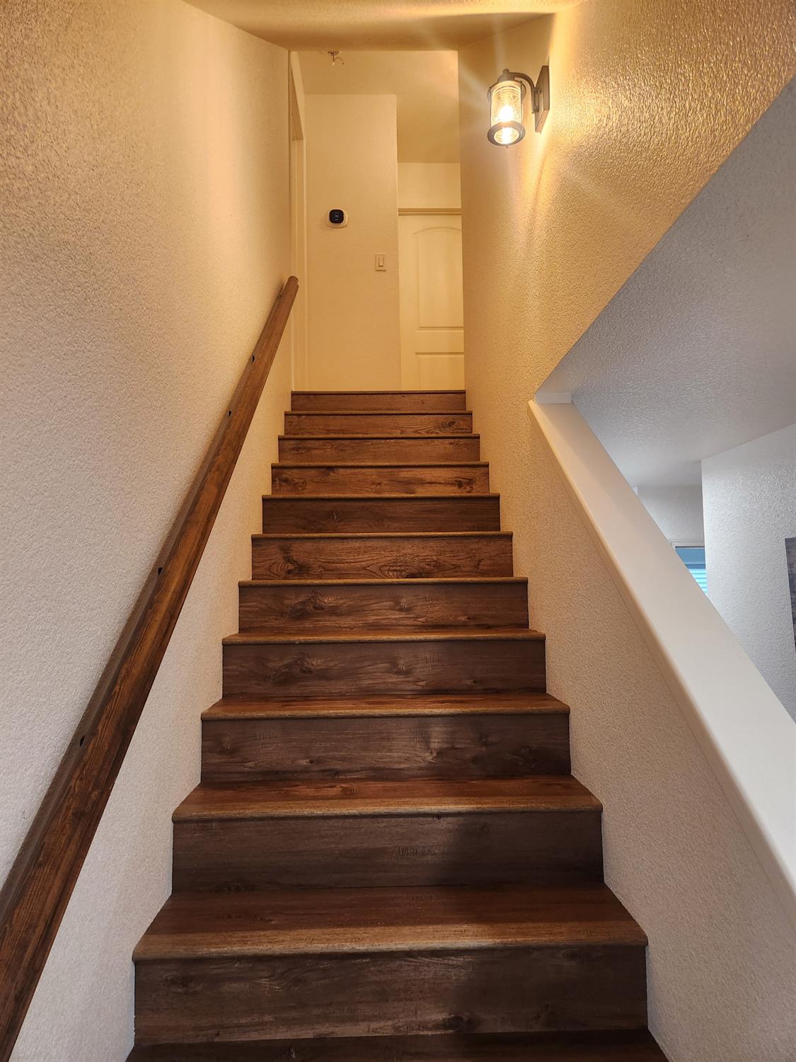 861 River Bluff Ct, Oakdale, CA 95361