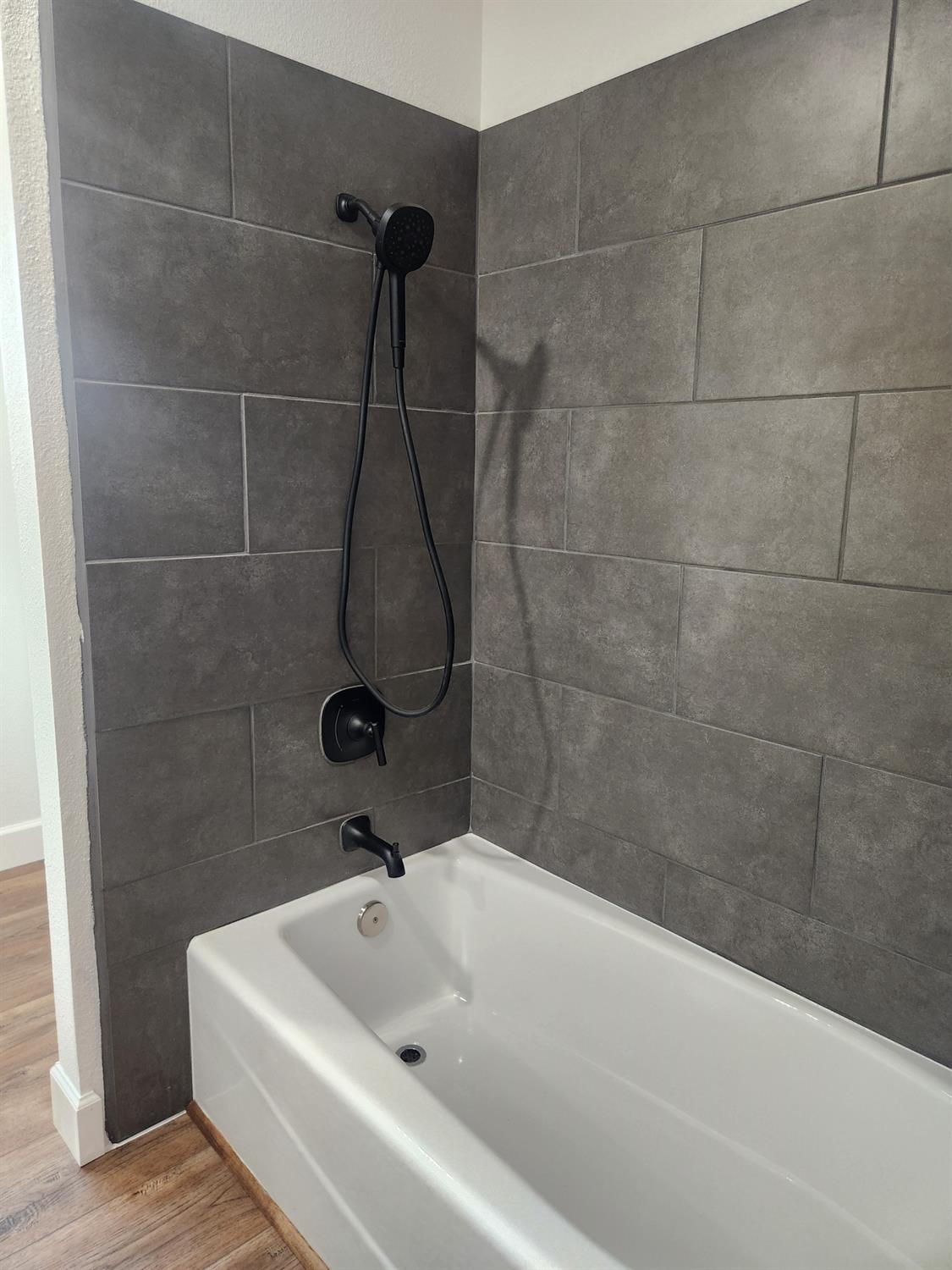 861 River Bluff Ct, Oakdale, CA 95361