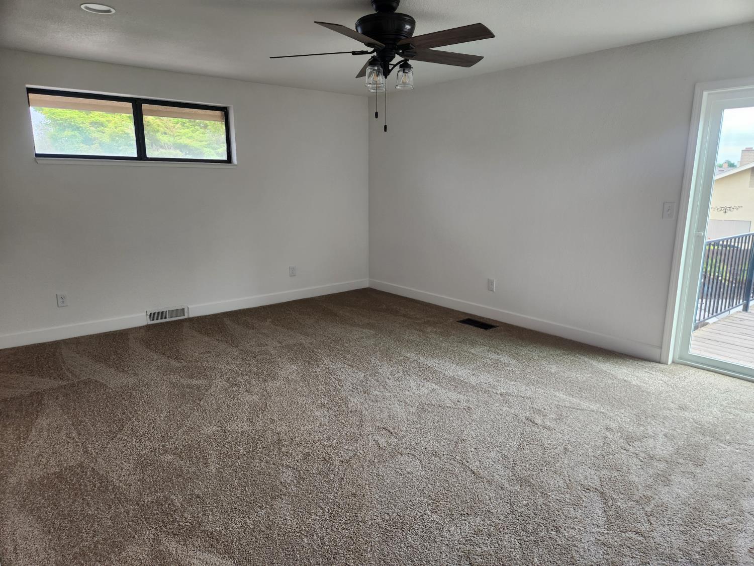 861 River Bluff Ct, Oakdale, CA 95361