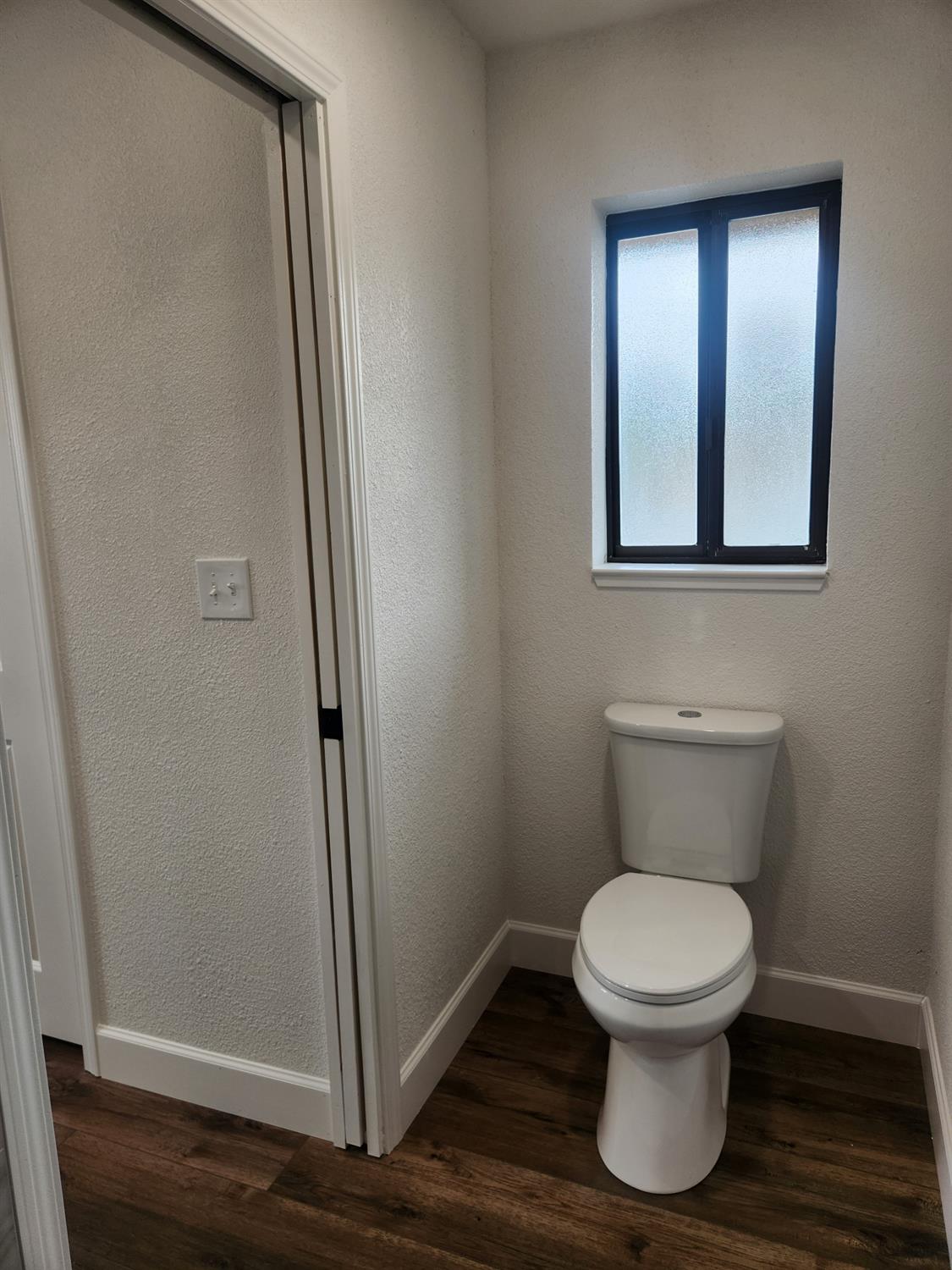 861 River Bluff Ct, Oakdale, CA 95361