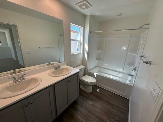 4172 Teak St, Riverbank, CA 95367