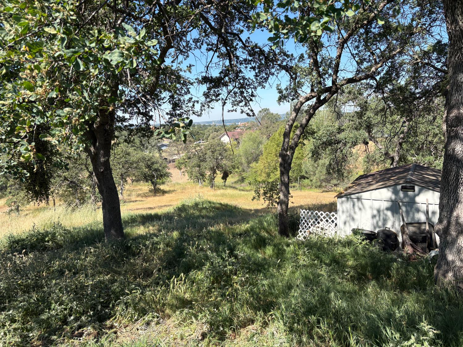 4440 E Arbolada Dr, La Grange, CA 95329