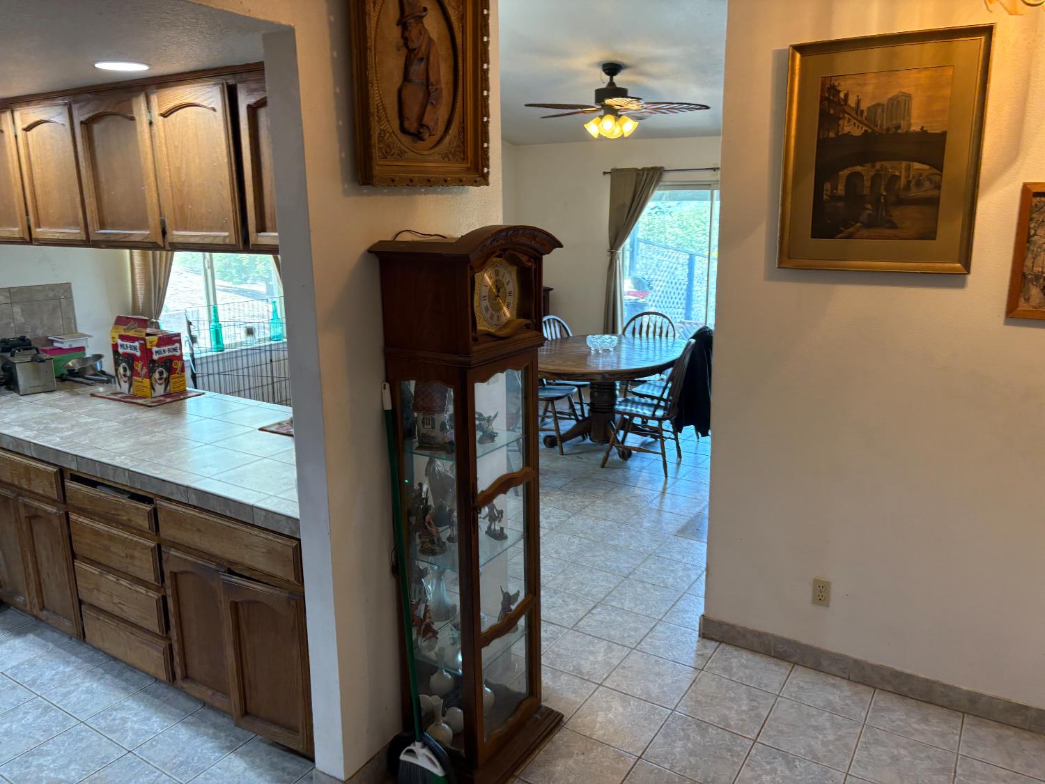 4440 E Arbolada Dr, La Grange, CA 95329