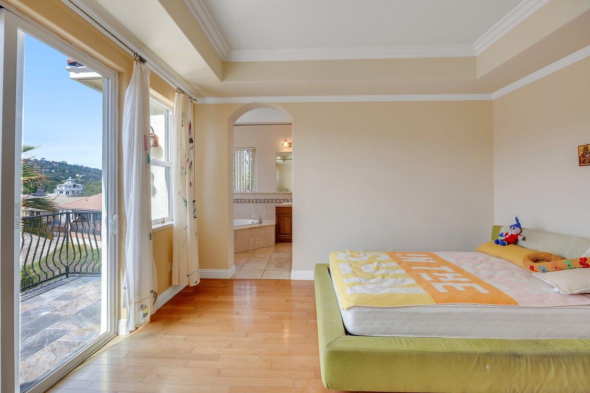 33 Aurora Ln, Copperopolis, CA 95228