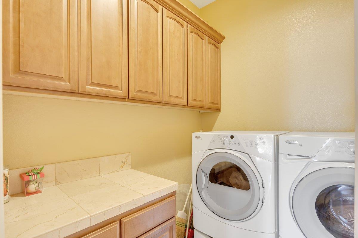 33 Aurora Ln, Copperopolis, CA 95228