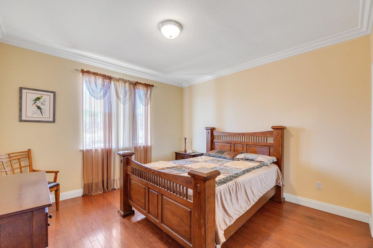 33 Aurora Ln, Copperopolis, CA 95228