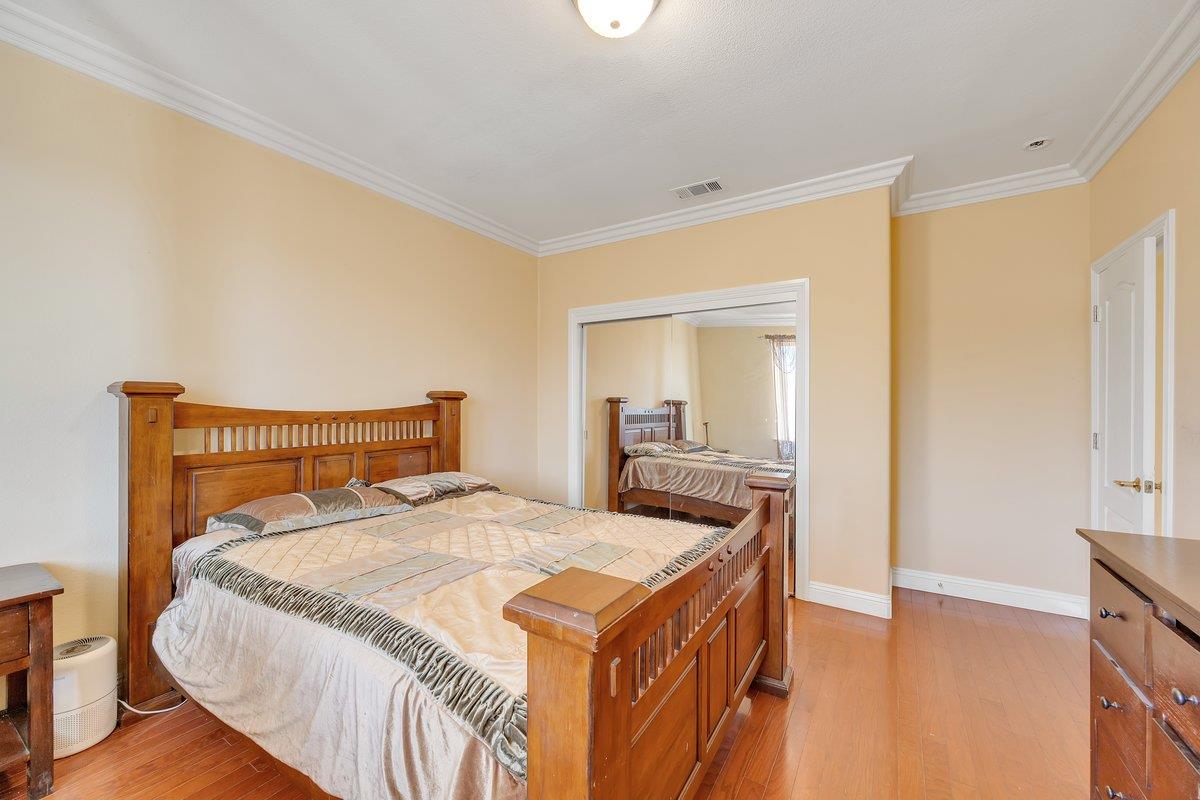 33 Aurora Ln, Copperopolis, CA 95228