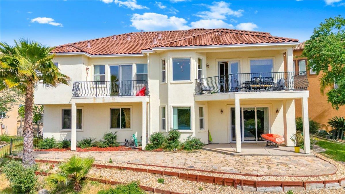 33 Aurora Ln, Copperopolis, CA 95228